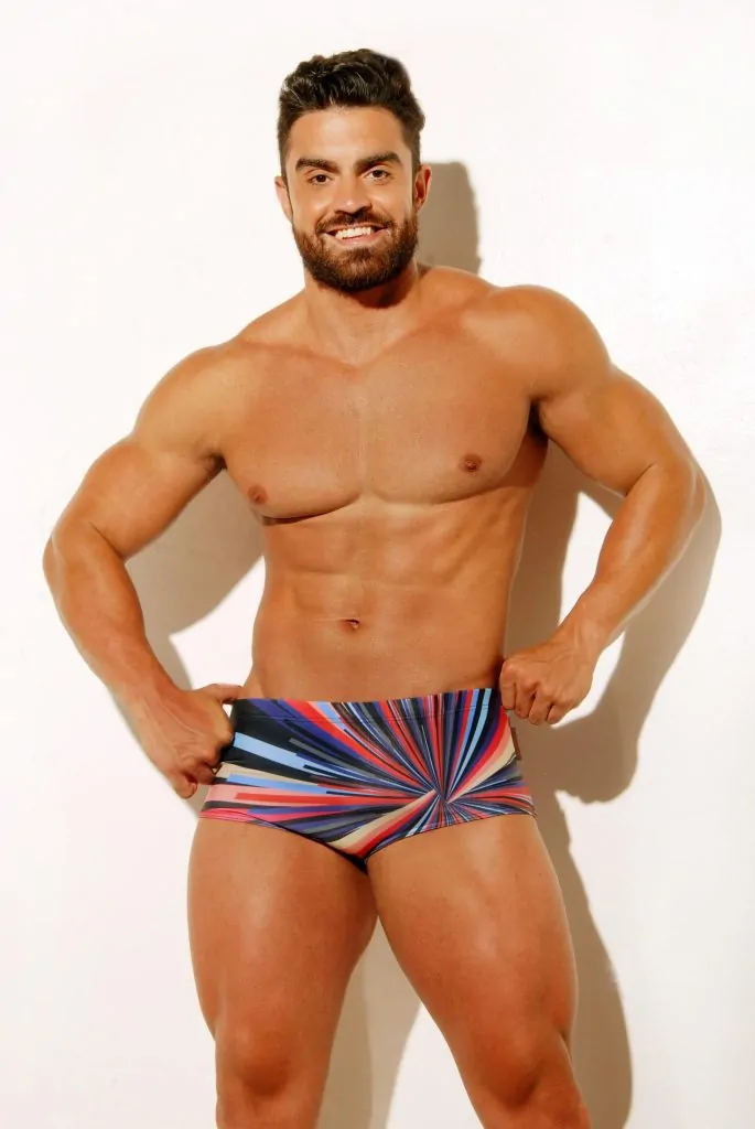 sunga de praia com estampa psicodélica